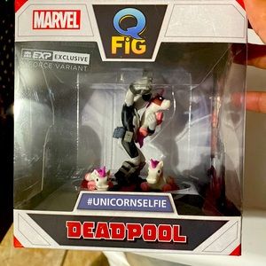 Deadpool exclusive Unicornselfie